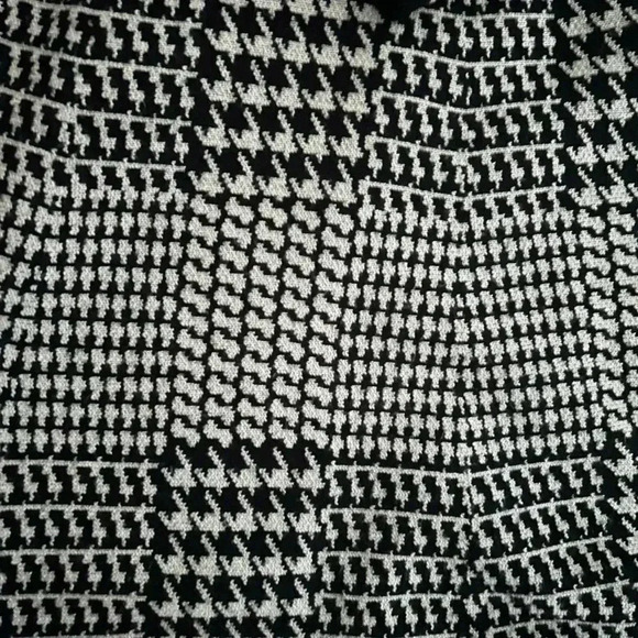 Women’s Max Studio Plaid Long Sleeve Sweater Dress Size Small - Picture 3 of 5